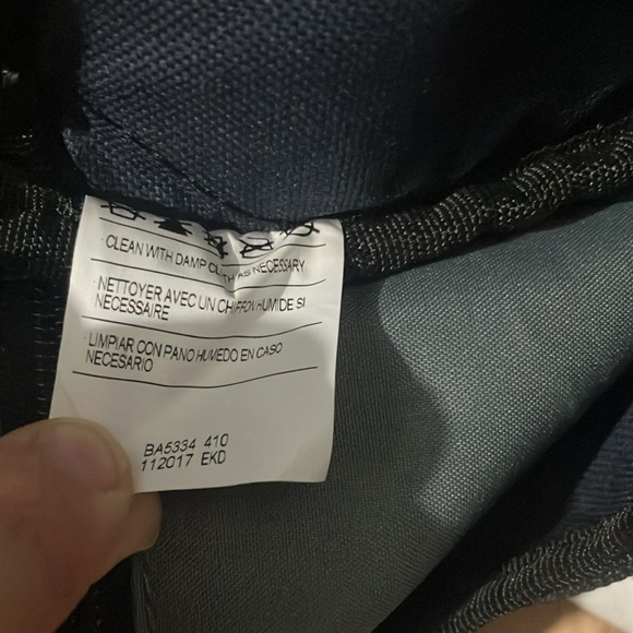 Navy Nike training duffel - Picture 8 of 10